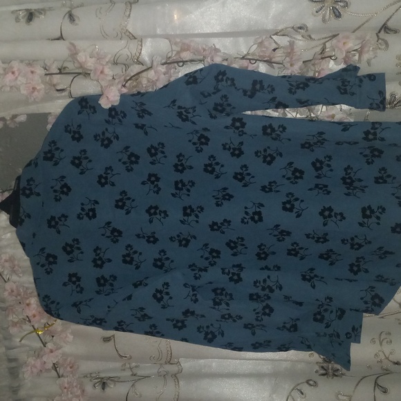 Blue Floral Long Button Sleeve Shirt - Picture 4 of 4